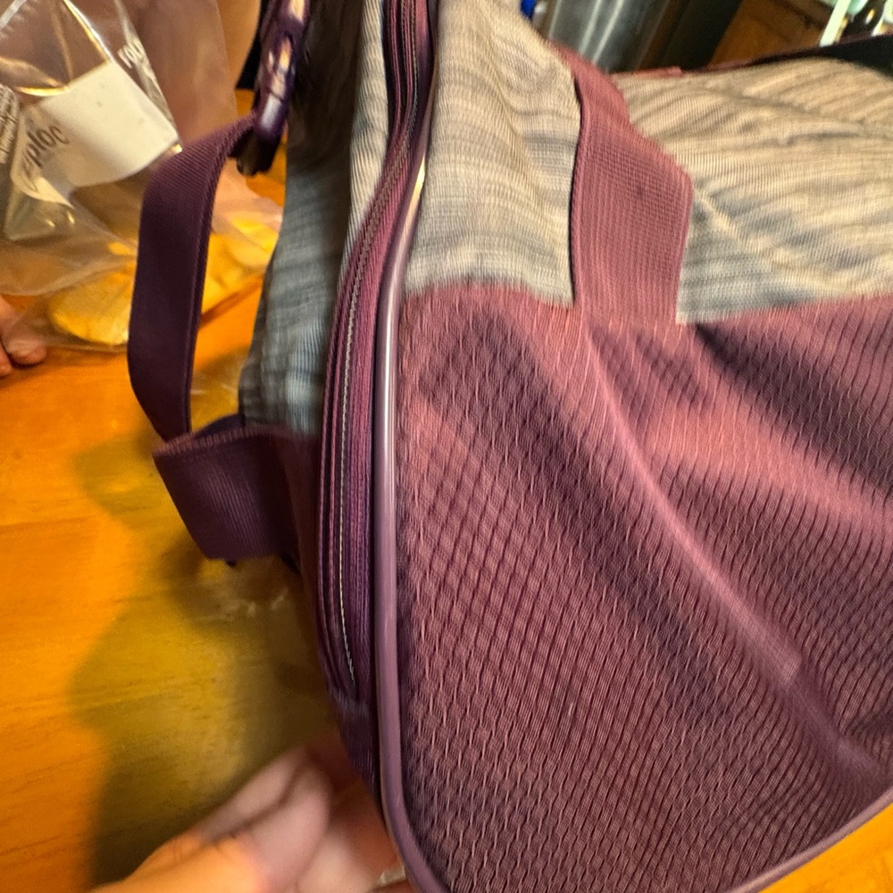 Adidas Squad III duffel bag  purple grey travel - Picture 7 of 15